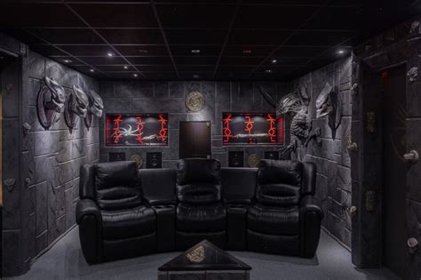 Predator Themed House For Sale - GeekShizzle