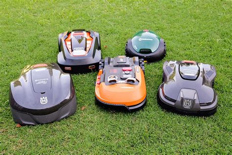 7 Best Robot Lawn Mowers Of 2022 [Reviews] | Garden Wisper