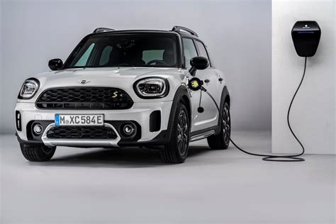 MINI Countryman Electric reconfirmed, to launch in 2023