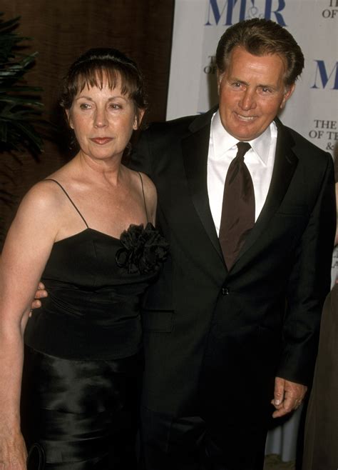 Martin Sheen's Longtime Wife Helped Him 'Heal Psychically' When He ...