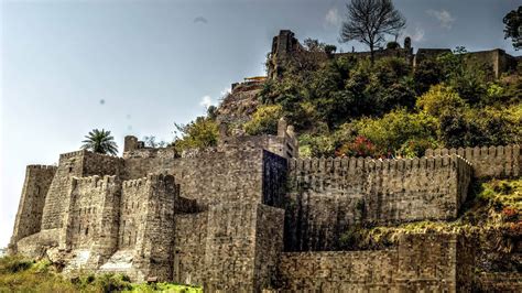 Kangra Fort- History, Timing, Architecture, Entry Fee, Major Attraction ...