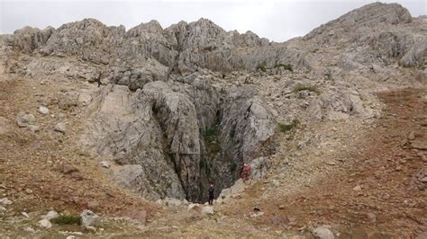 American scientist undergoes treatment in Türkiye's 3rd deepest cave ...