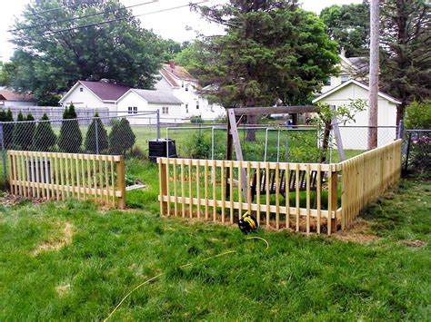 Cheap Garden Fencing Ideas - Image to u