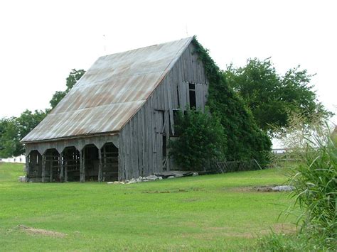 Free Old Barn Wallpaper - WallpaperSafari