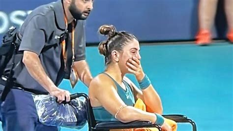 Bianca Andreescu injury update after collapsing on court in ...