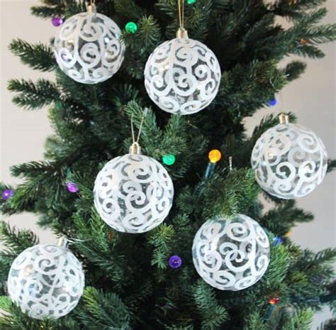 10 Best Christmas Tree Ornaments