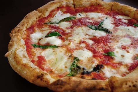 Margherita Pizza | Italian’s Guide To A Top Tier Pizza