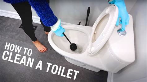 How to Clean a Toilet in Less Than 3 Minutes! (Cleaning Motivation ...