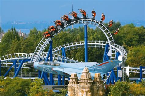 Gardaland in Italy Park | Holidays in europe, Lake garda, Italy travel ...