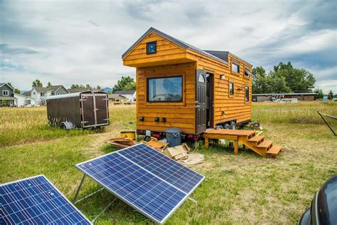 Bozeman Off-Grid Tiny House - Tiny Living