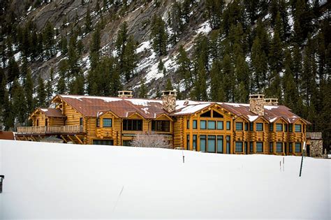 Elk Mountain Lodge property near Aspen listed for sale at $80M ...