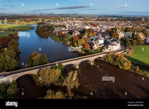 Kelso Bridge or Rennie's Bridge which spans across the River Tweed at ...