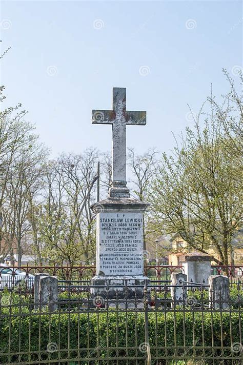 Grave of Stanislaw Lewicki at Parish of the Blessed Virgin Mary Queen ...