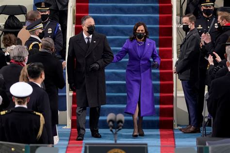 Kamala Harris Escorted by Eugene Goodman on Inauguration Day | POPSUGAR ...