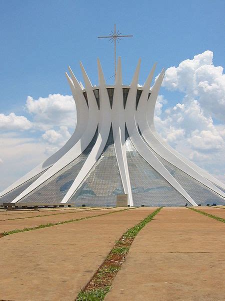 AD Classics: Cathedral of Brasilia / Oscar Niemeyer | ArchDaily