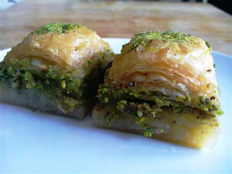 Homemade Pistachio Turkish Baklava Recipe