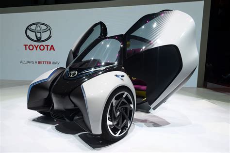 Toyota’s Cure for Electric-Vehicle Range Anxiety: A Better Battery - WSJ