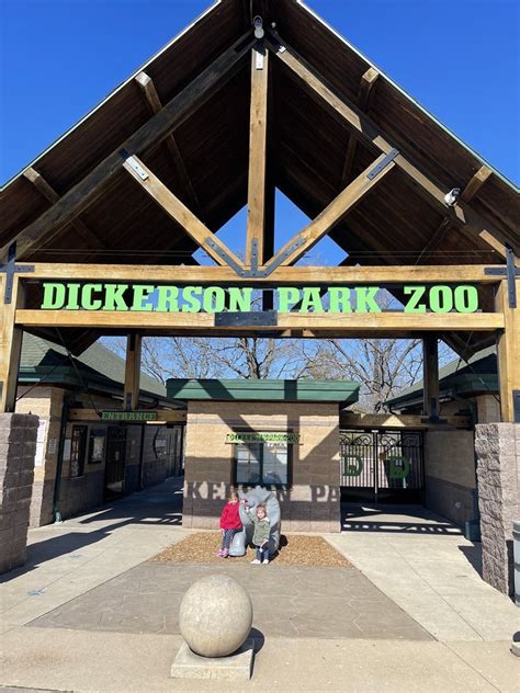 Dickerson Park Zoo, Springfield | Roadtrippers