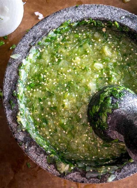 Salsa Verde Molcajete Style | Salsa verde recipe, Tacos and salsa ...