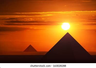 20,411 Pyramids At Sunset Images, Stock Photos & Vectors | Shutterstock