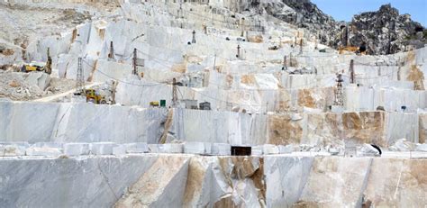 A Carrara Marble Quarry Stock Photo - Image: 43869285