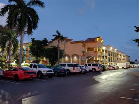 Gallery – Red Carpet Inn Airport / Cruise Port Fort Lauderdale