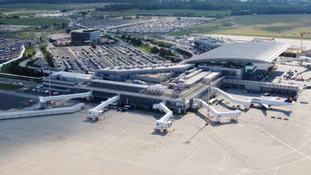 Budapest Airport is a 4-Star Regional Airport=