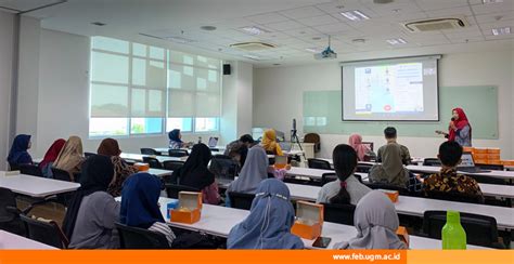 Sosialisasi KIP-Kuliah Bagi Mahasiswa FEB UGM – Career and Student ...