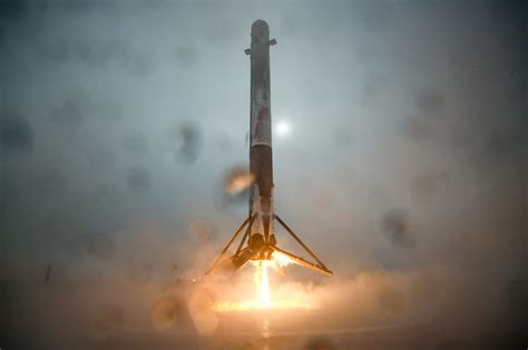 SpaceX narrowly misses booster landing at sea – Spaceflight Now