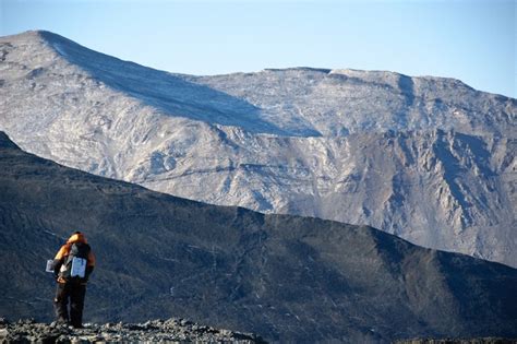 McMurdo Dry Valleys of Antarctica: The Driest Place on Earth | Amusing ...