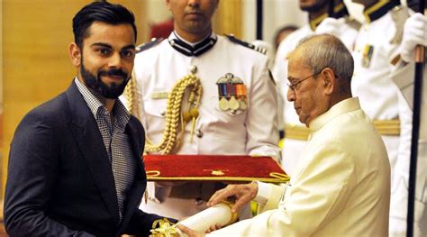 Virat Kohli receives Padma Shri Award at Rashtrapati Bhavan, watch ...