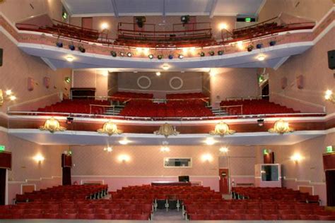 Cliffs Pavilion Theatre (Southend-on-Sea) - All You Need to Know Before ...