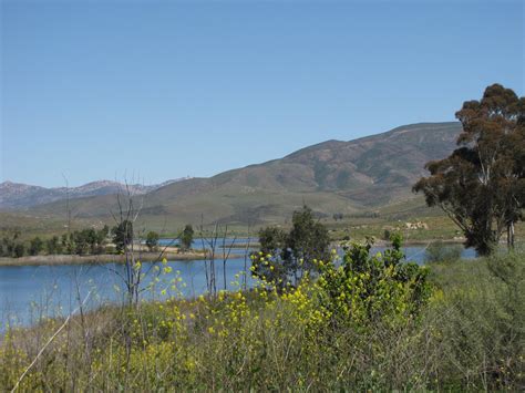 On the road with Mike and Tina: Kayaking Lower Otay Lake