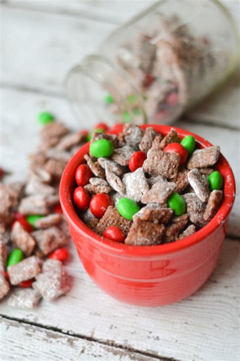 Christmas Muddy Buddies Recipe - Typically Simple