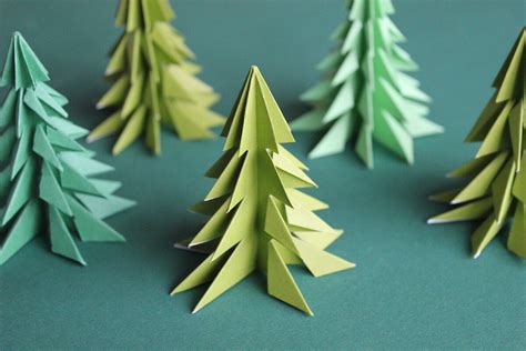 How to make a paper Christmas Tree