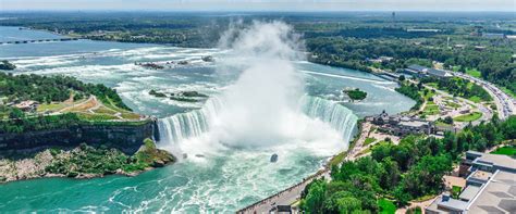 Do You Need a Passport to go to Niagara Falls? - The Family Vacation Guide