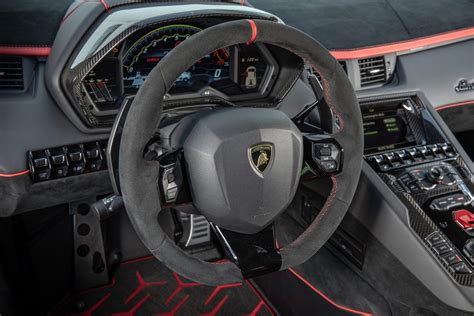 Lamborghini Aventador SVJ will make you green with envy - CNET