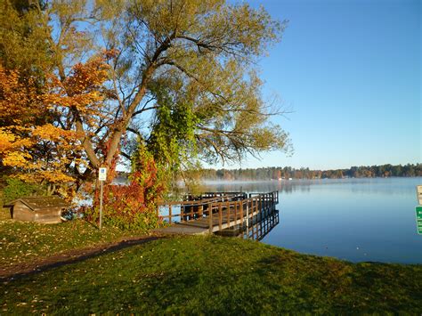 Photo at sunrise of Lake Minocqua from Torpy Park in Minocqua (October ...