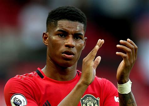 Marcus Rashford gifts NHS ‘superstars’ with two Man Utd tickets when ...