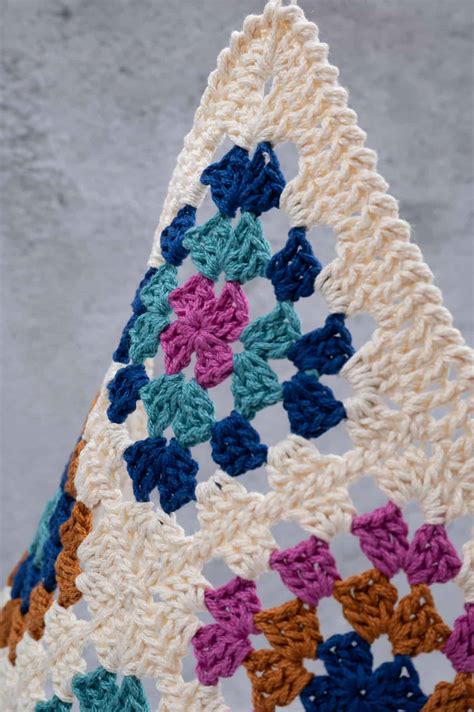 Granny Square Dishcloth - Free Crochet Pattern - Kitchen