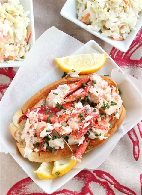 Easy Classic Lobster Rolls - The Suburban Soapbox