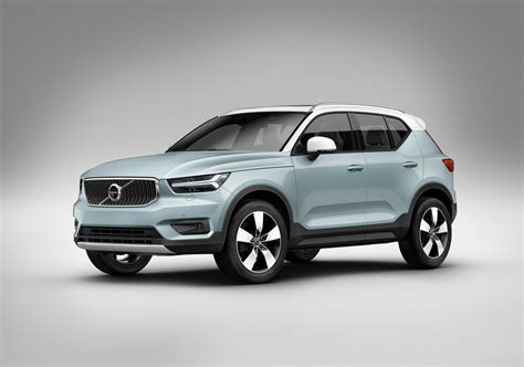 2019 Volvo XC40 Compact SUV: A Tough Little Robot