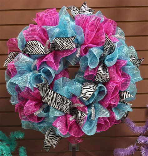 Craig Bachman Imports, Inc. > Videos | Deco mesh wreaths, Summer deco ...