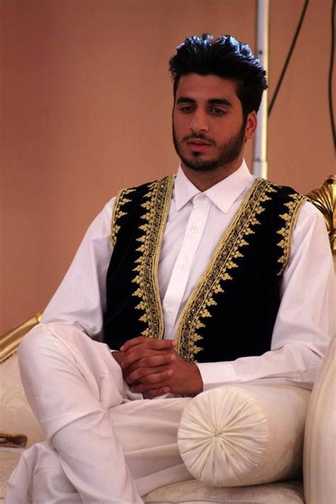 Algerian Traditional Clothes Algeria-Algérie | Algerian clothing ...