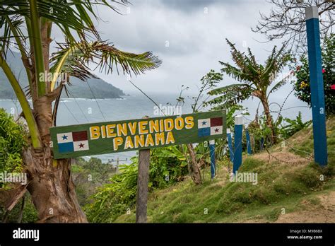 Border between Panama and Colombia - Bienvenidos Panama (Welcome Panam ...