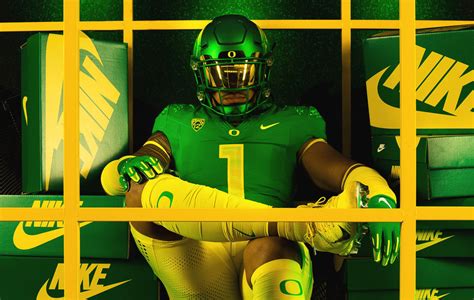 Oregon Football: Ranking the 2022 Oregon Ducks Football Uniforms ...