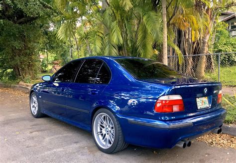 For less than one year, the E39 M5 came in Avus Blue : BMW