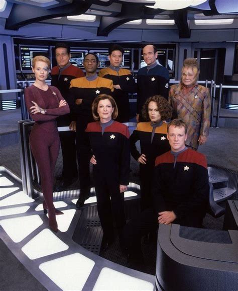 Voyager | Star trek crew, Star trek voyager, Star trek series