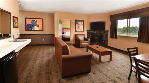 3 Bedroom 3 Bathroom Living Room Suite | Pennsylvania | Kalahari ...