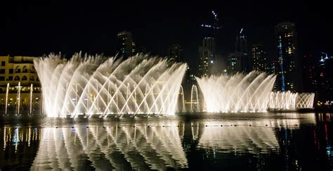 Dubai Fountain, The Dancing Water Fountain – UAE - Traveldigg.com